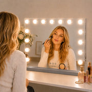 Livingbright - Make Up Spiegel - Hollywood Spiegel met Verlichting 58X46CM - 3 Lichtkleuren - Dimbaar - USB Oplader - Grijs - afbeelding 6