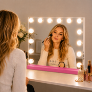 Livingbright - Make Up Spiegel - Hollywood Spiegel met Verlichting 50X40CM - 3 Lichtkleuren - Dimbaar - USB Oplader - Roze